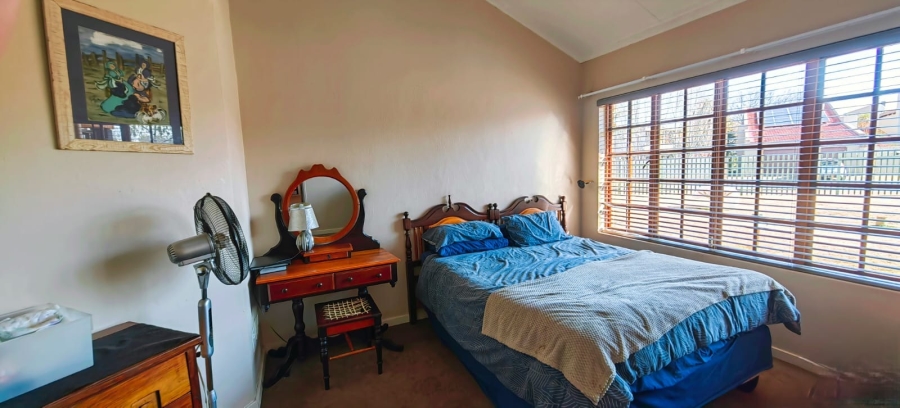 6 Bedroom Property for Sale in Mooivallei Park North West